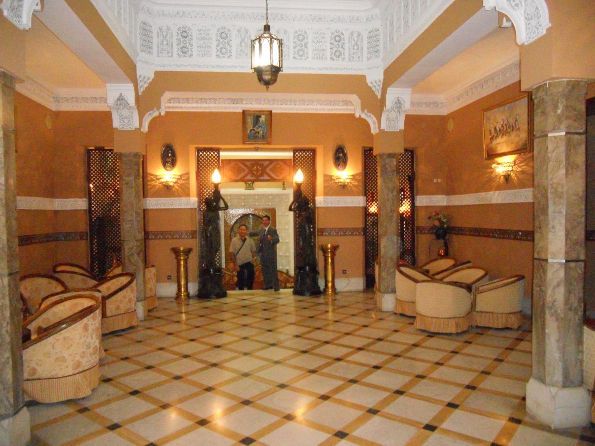 Hotel Transatlantique Casablanca Bagian luar foto